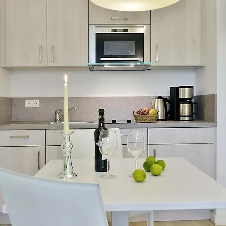 Ferienwohnung Strandkoerbchen Juliusruh Buitenkant foto